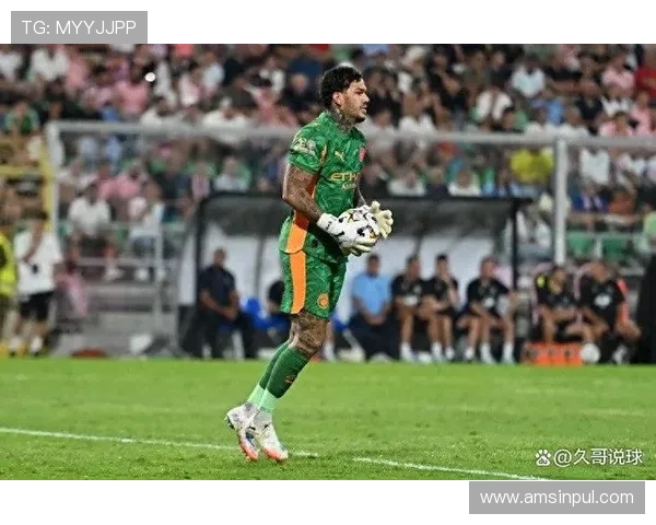 罗马诺确认阿斯普里利亚加盟加拉塔