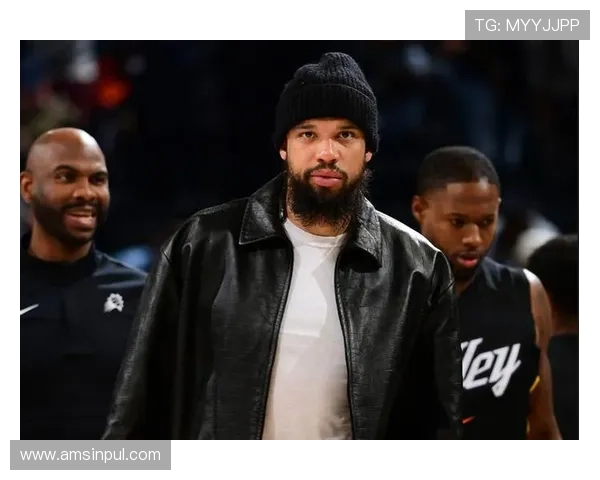 狄龙被捕向太阳致歉队友力挺回归